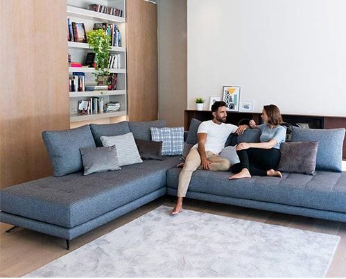 9 مدل چیدمان کاناپه جدید [2020] از خانه های کوچک تا بزرگ - وبسایت آستیاژ